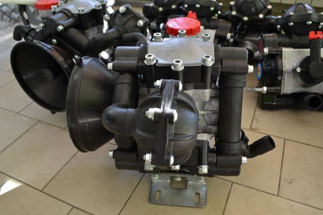Pompe si piese pentru pulverizatoarele de import in Moldova foto